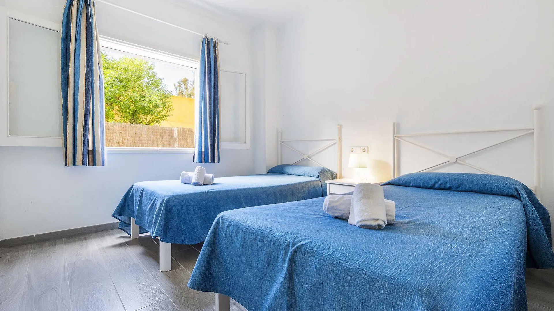 아파트 Apartamentos Don Miguel 포엔샤 항구