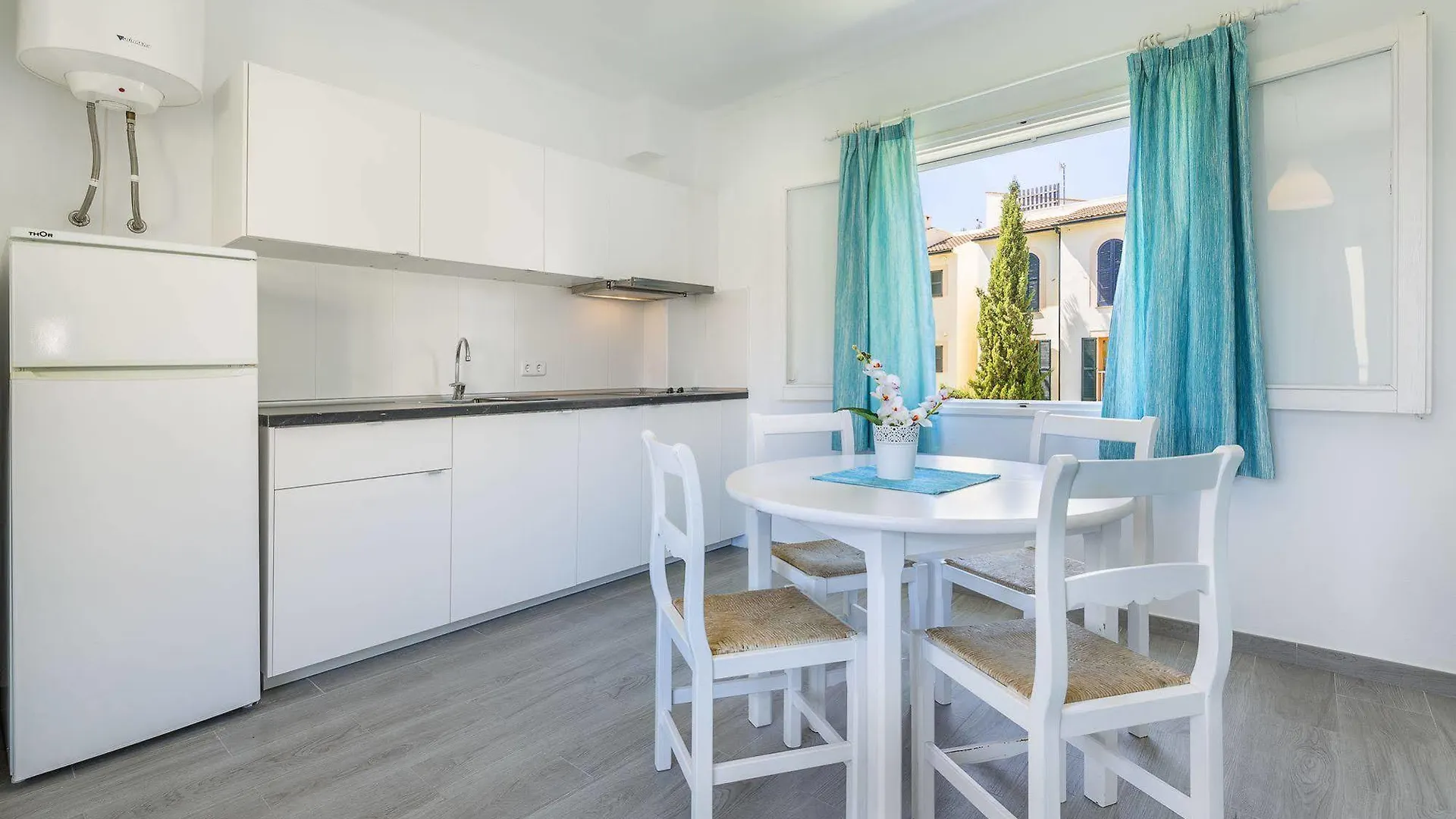 Apartamentos Don Miguel 포엔샤 항구